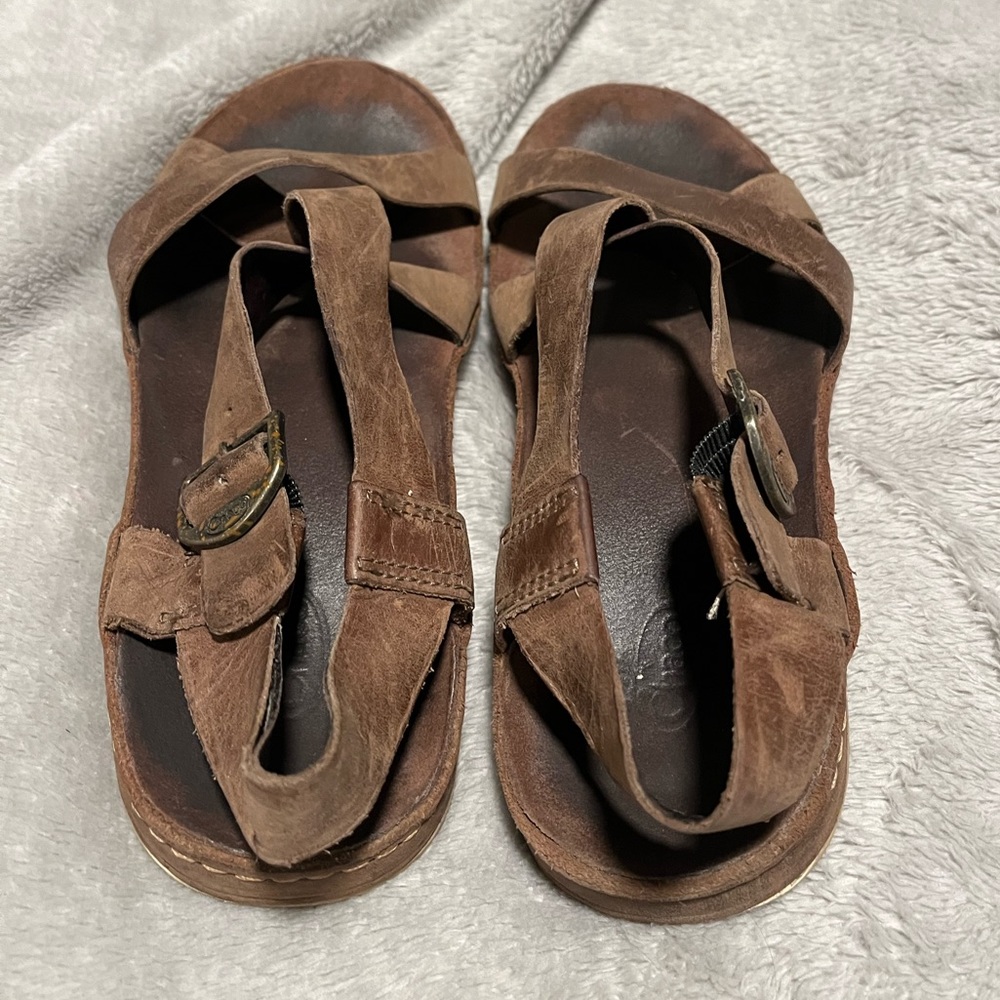 Chaco brown leather sandals / women’s 8